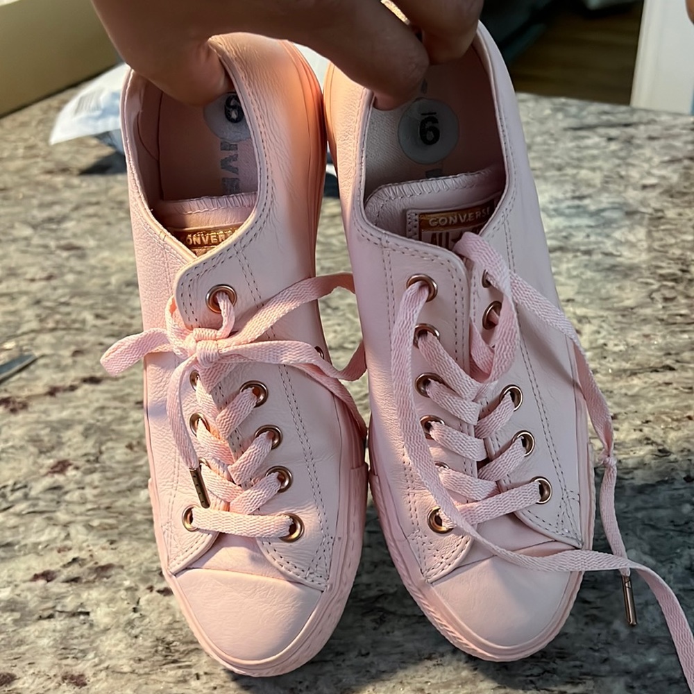 Converse Chuck Taylor All Star Low Lux 'Vapour Pink' Sneakers